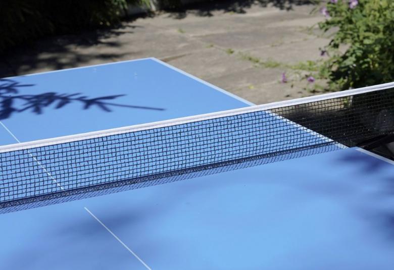 ¿Qué tener en cuenta al elegir una mesa de ping pong exterior?