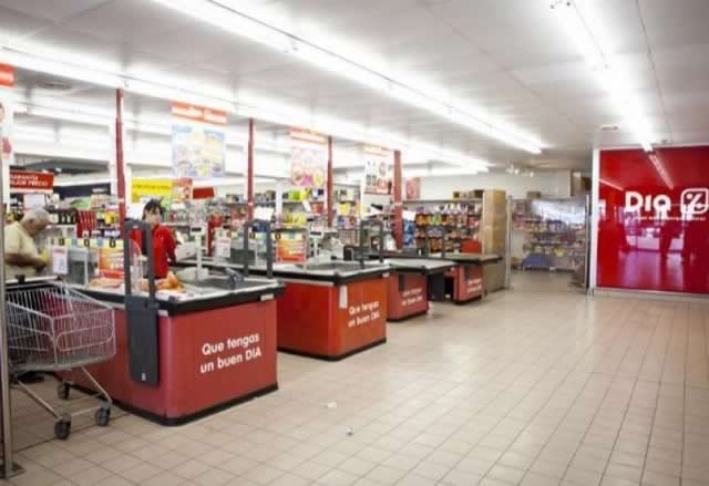 Cajeros de supermercados DIA