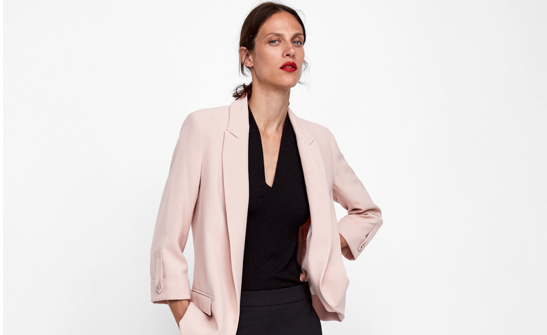 Modelo con la blazer special prices de Zara