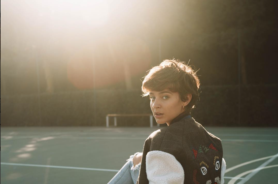 Laura Escanes posando en una de sus publicaciones de Instagram