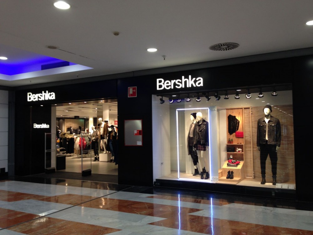 Bershka busca empleados en Andalucía