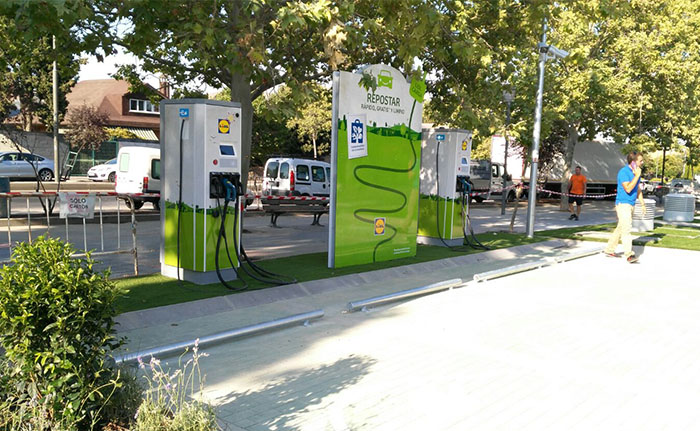 La estación eléctrica de Lidl en Coslada (Movilidad eléctrica)