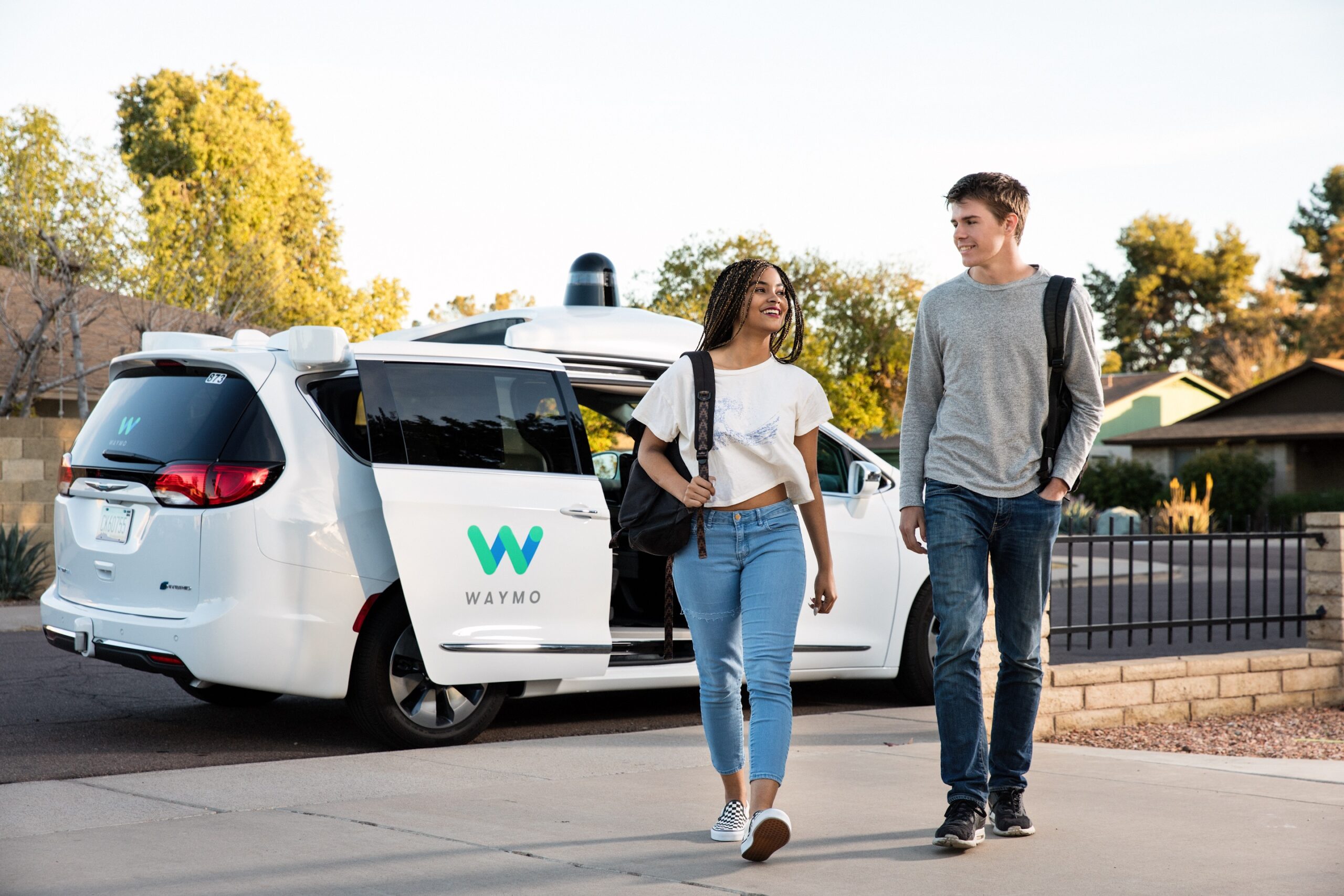 Los coches sin conductor de Waymo logran un nuevo hito