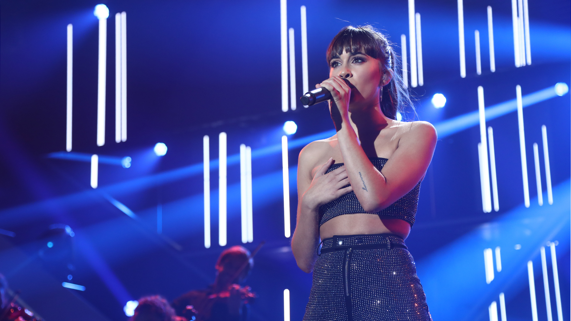 Aitana Ocaña interprentando 'Teléfono'