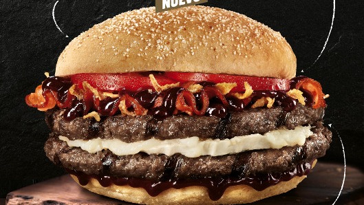 Novedad en Burger King: hamburguesa al whiskey