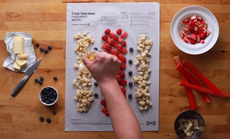 La revolucionaria idea de Ikea para enseñarte a cocinar: un papel horneable