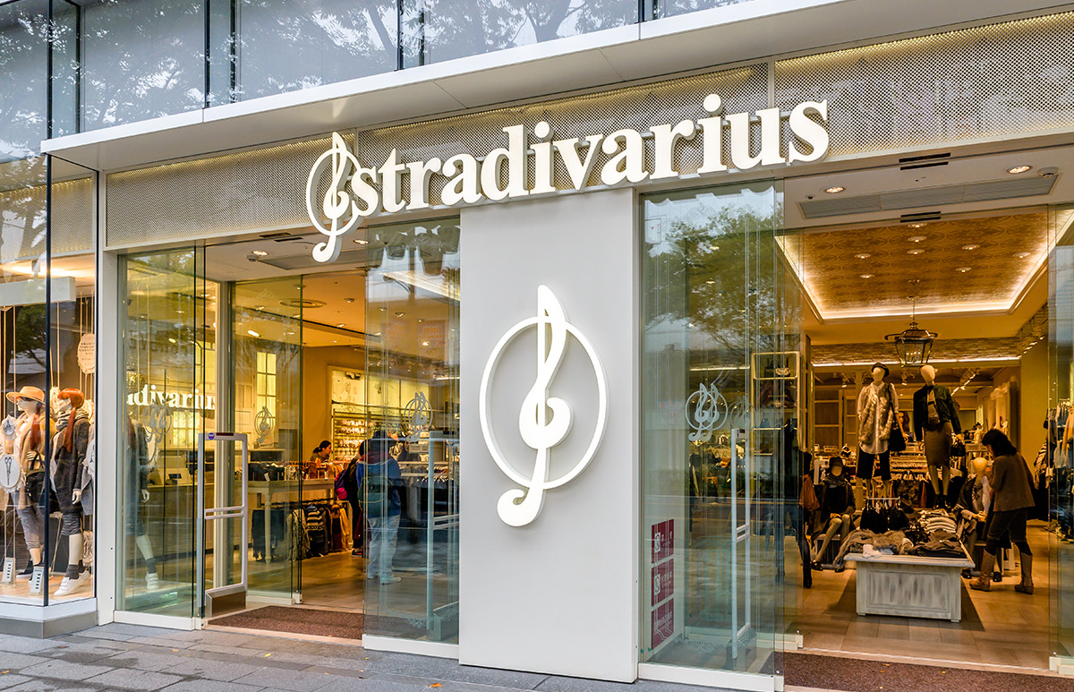 Vestido de Stradivarius