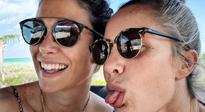 Blanca Suarez y una amiga en una de sus publicaciones de Instagram