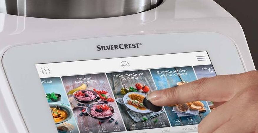 Rocío Osorno con un look de Semana Santa