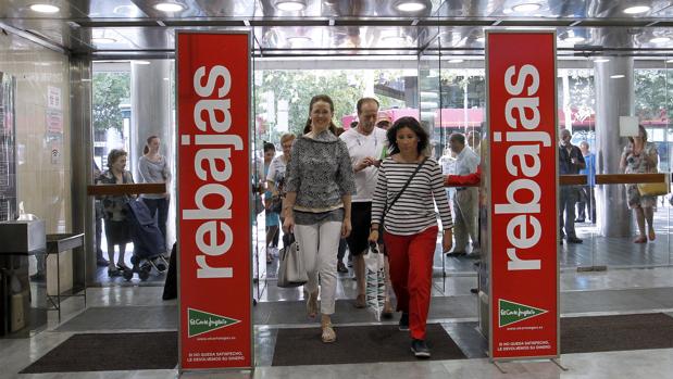 Segundas rebajas en El Corte Inglés, Zara, Stradivarius y Women's Secret, todos los descuentos