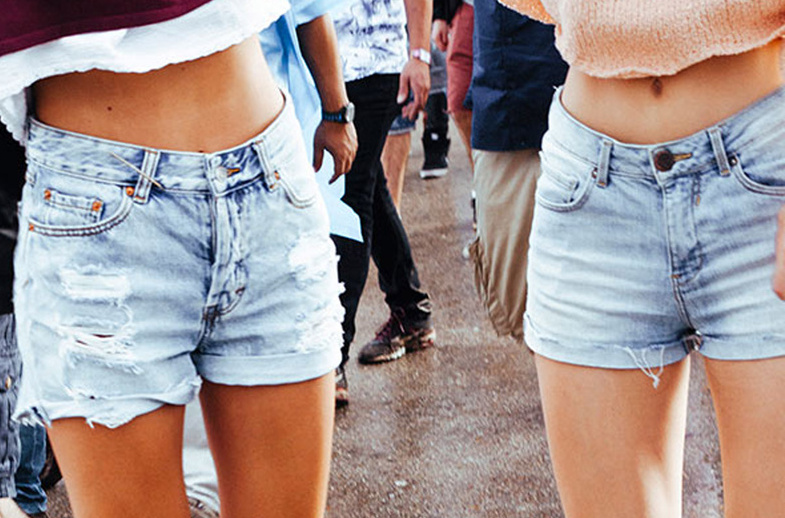 Short vaqueros street style