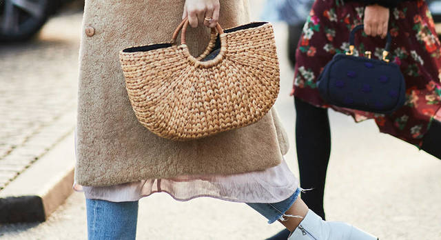 Bolso de rafia street style