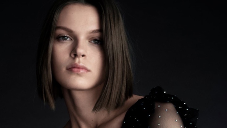 Modelo de la campaña de Navidad de Zara