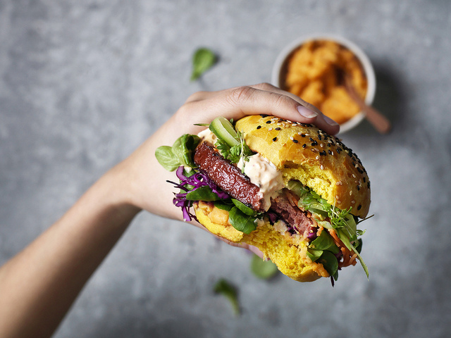 Opciones veganas en los supermercados: Mercadona, Lidl y Nestlé