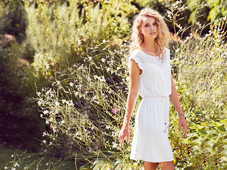 Lidl vende estos tres vestidos cortos por menos de 6 euros