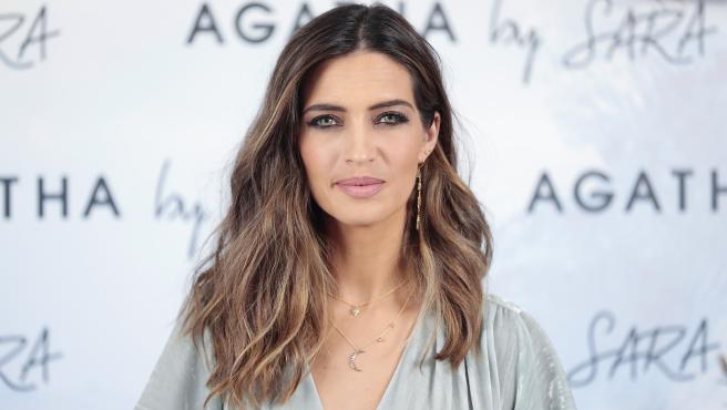 Zara: a la venta ya uno de los últimos vestidos de Sara Carbonero