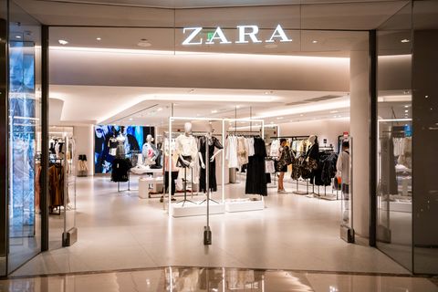 Zara: te traemos el vestido corto perfecto para el verano que te va a enamorar