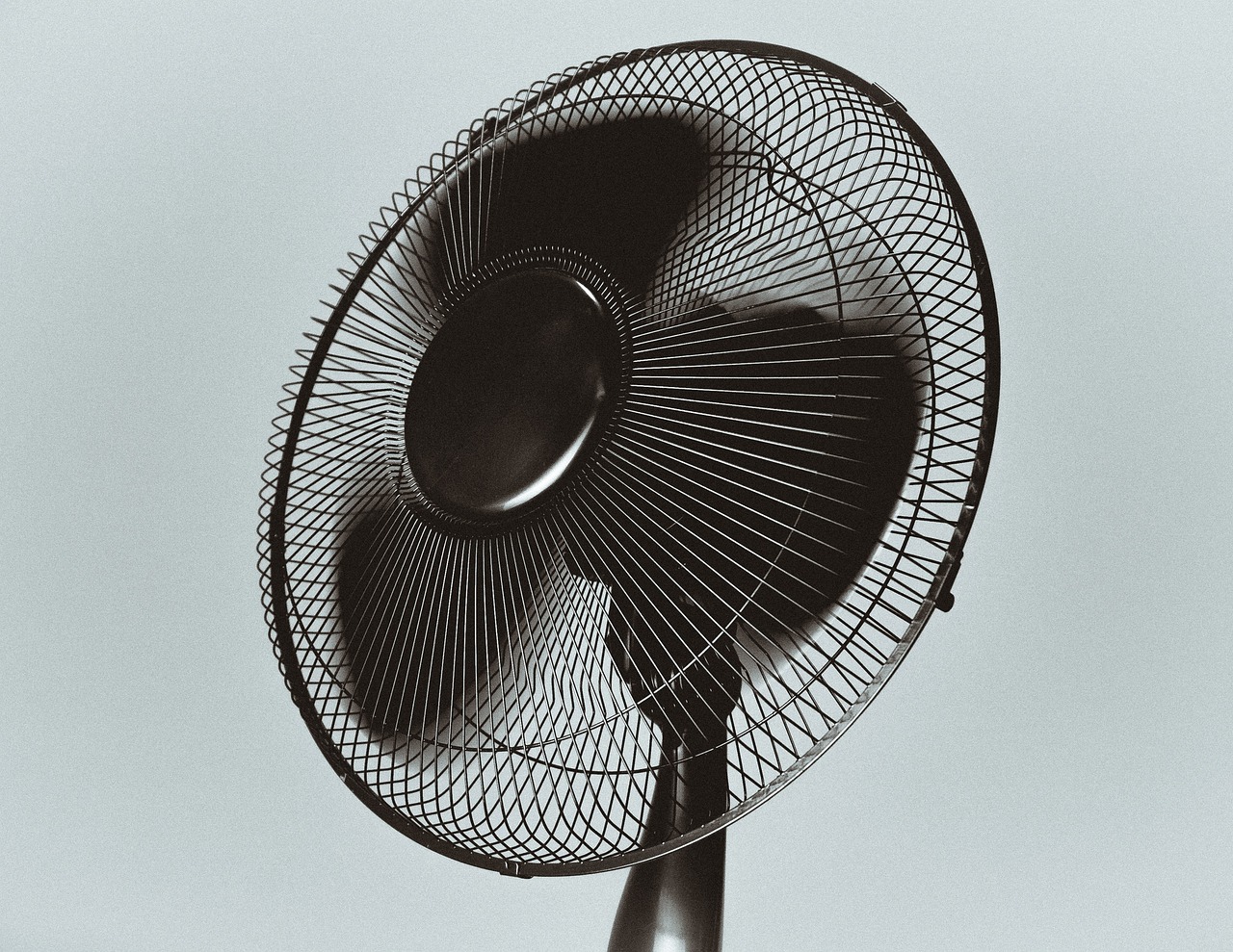Así puedes conseguir que tu ventilador eche aire frío