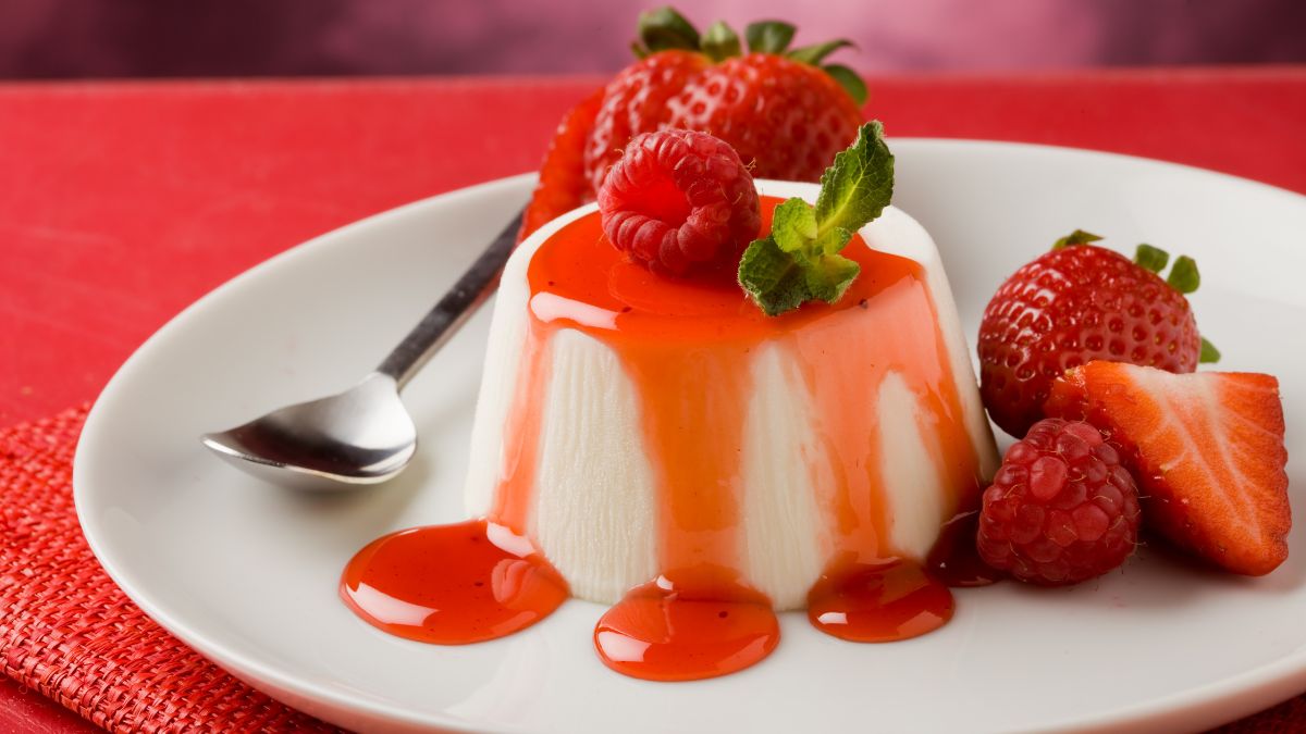 Panna cotta: curiosidades y variaciones del postre italiano más elegante