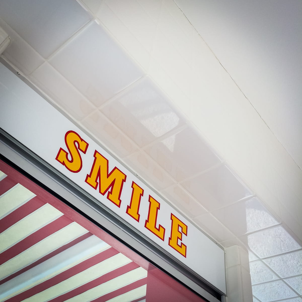 Rótulos en Granada: visibilidad y personalidad para cualquier negocio