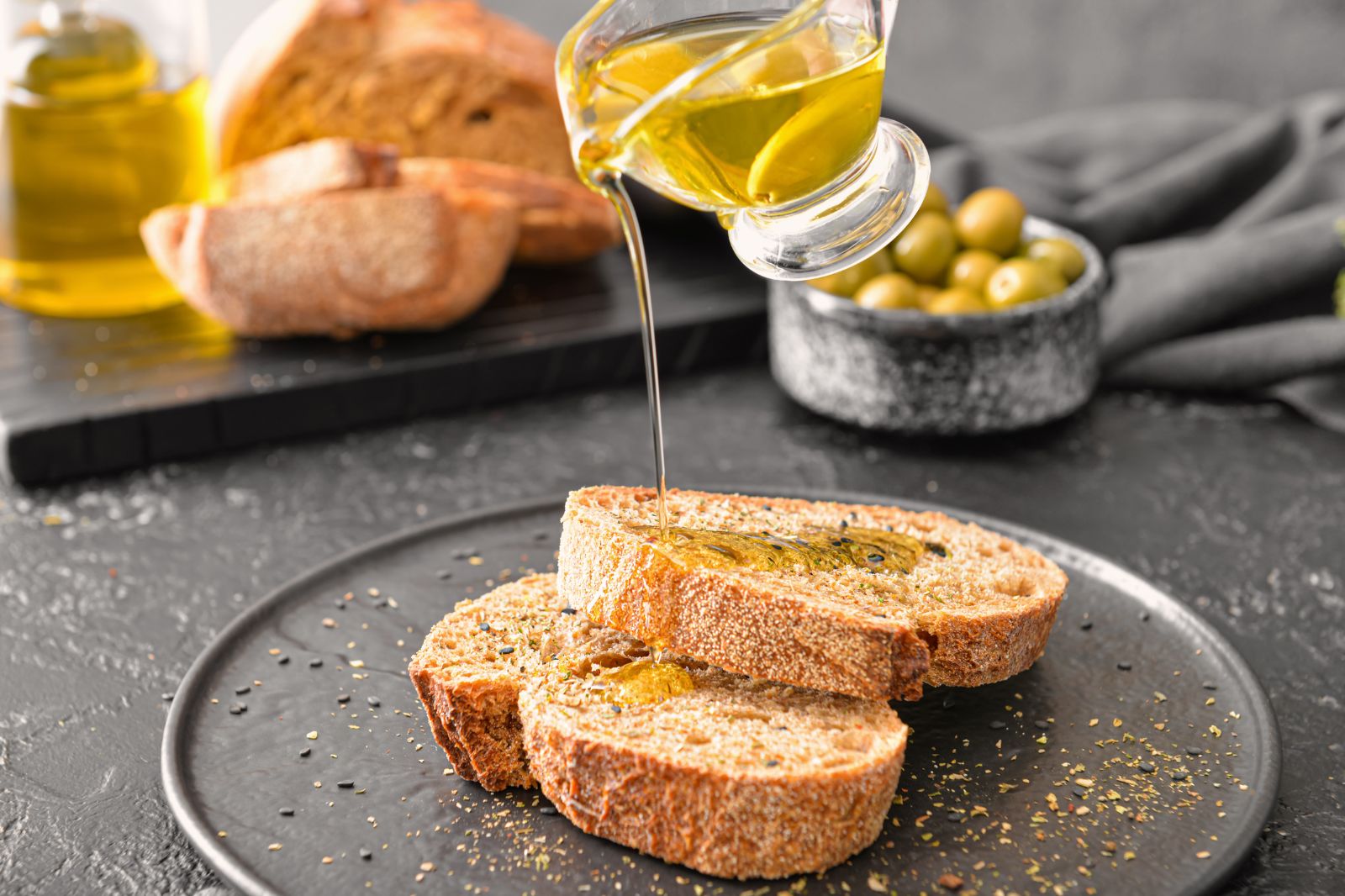 El Olivar Tradicional: Cultura y Salud en Cada Gota de Aceite
