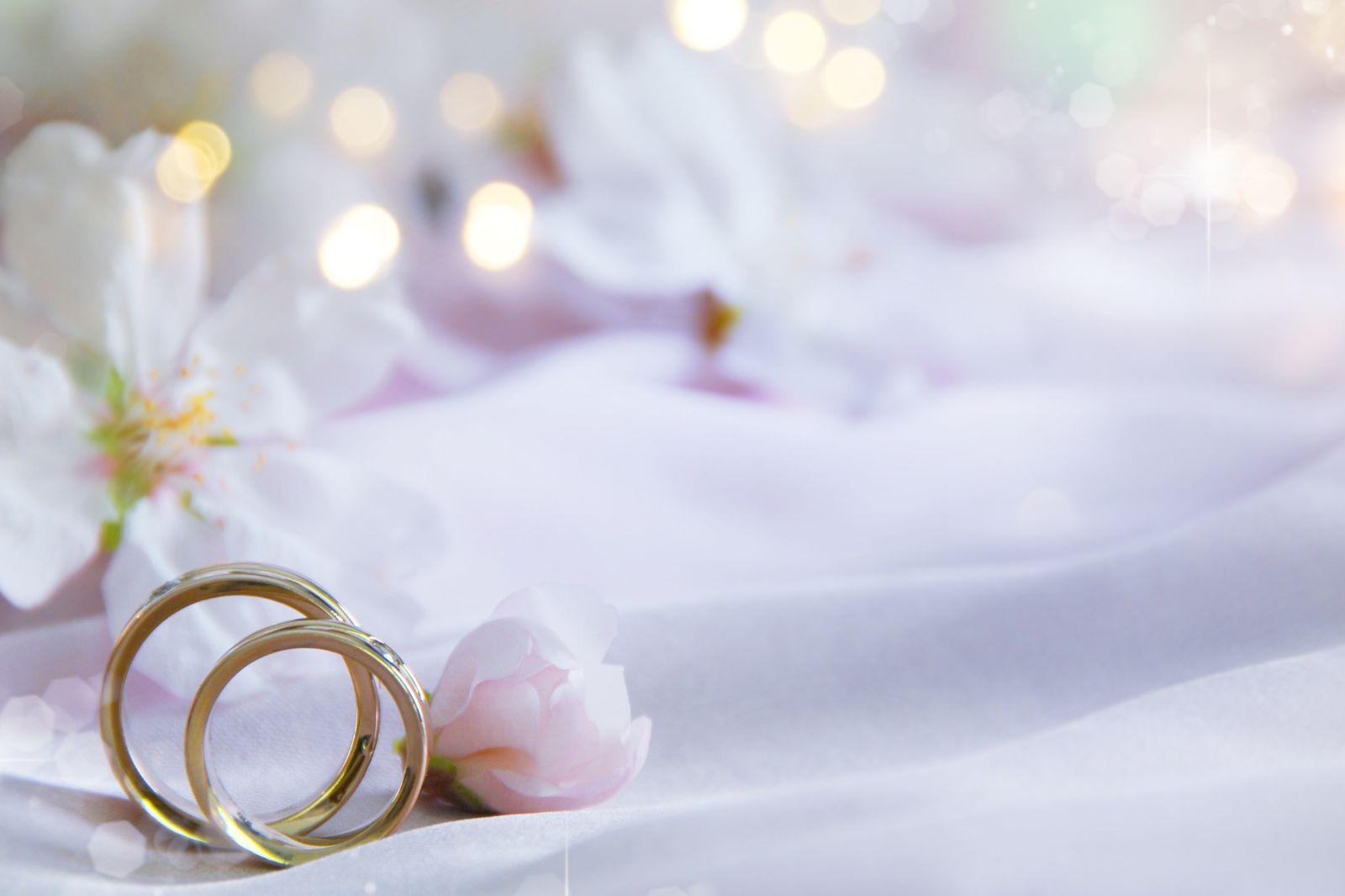 Tradiciones y simbolismo en las celebraciones de pareja