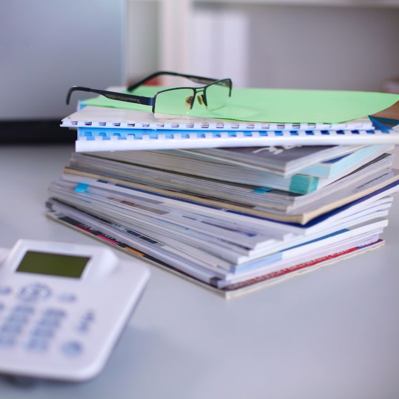 Procedimientos administrativos y gestión de altas tributarias para profesionales